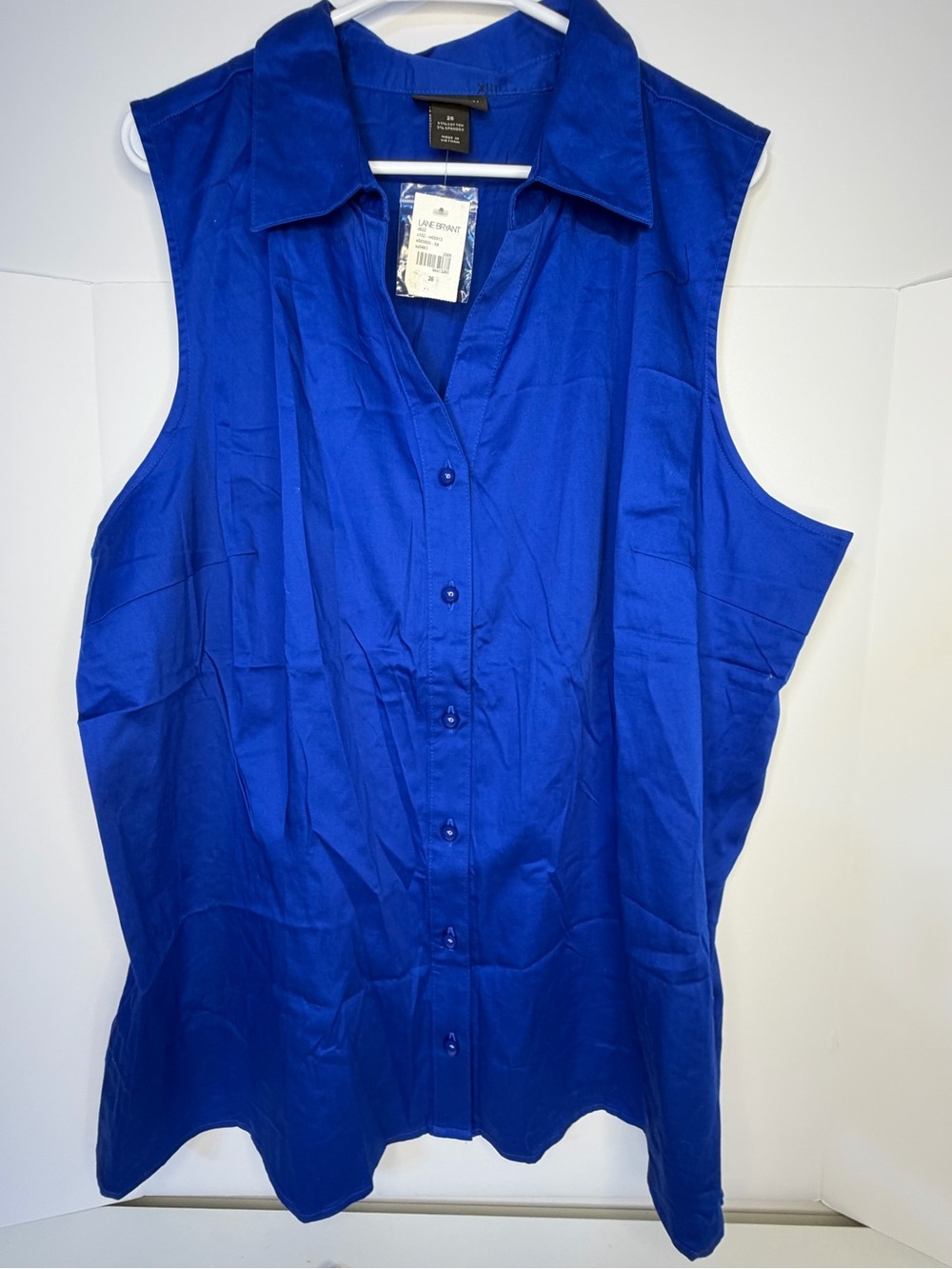 Lane Bryant Sleeveless Button-Down Blouse in Royal Blue